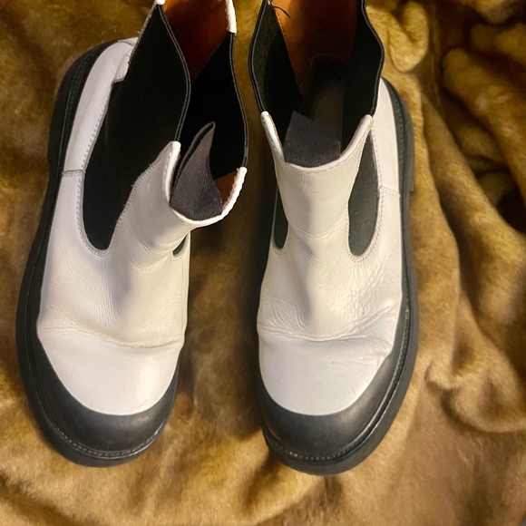 Céline by Phoebe Philo Bicolor Chelsea Boots (Old Céline) - Picture 4 of 10